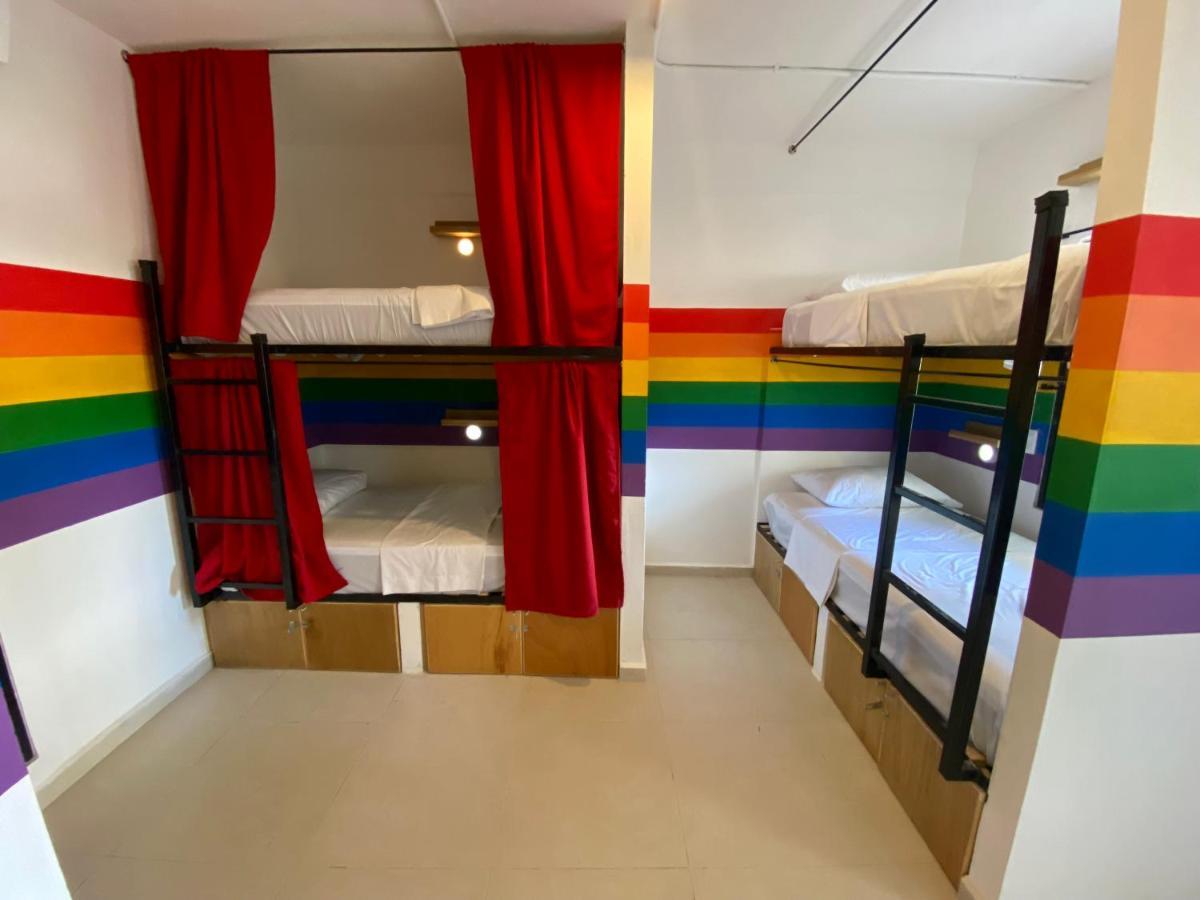 Why Not Rooftop Party Hostel Playa del Carmen Exterior photo