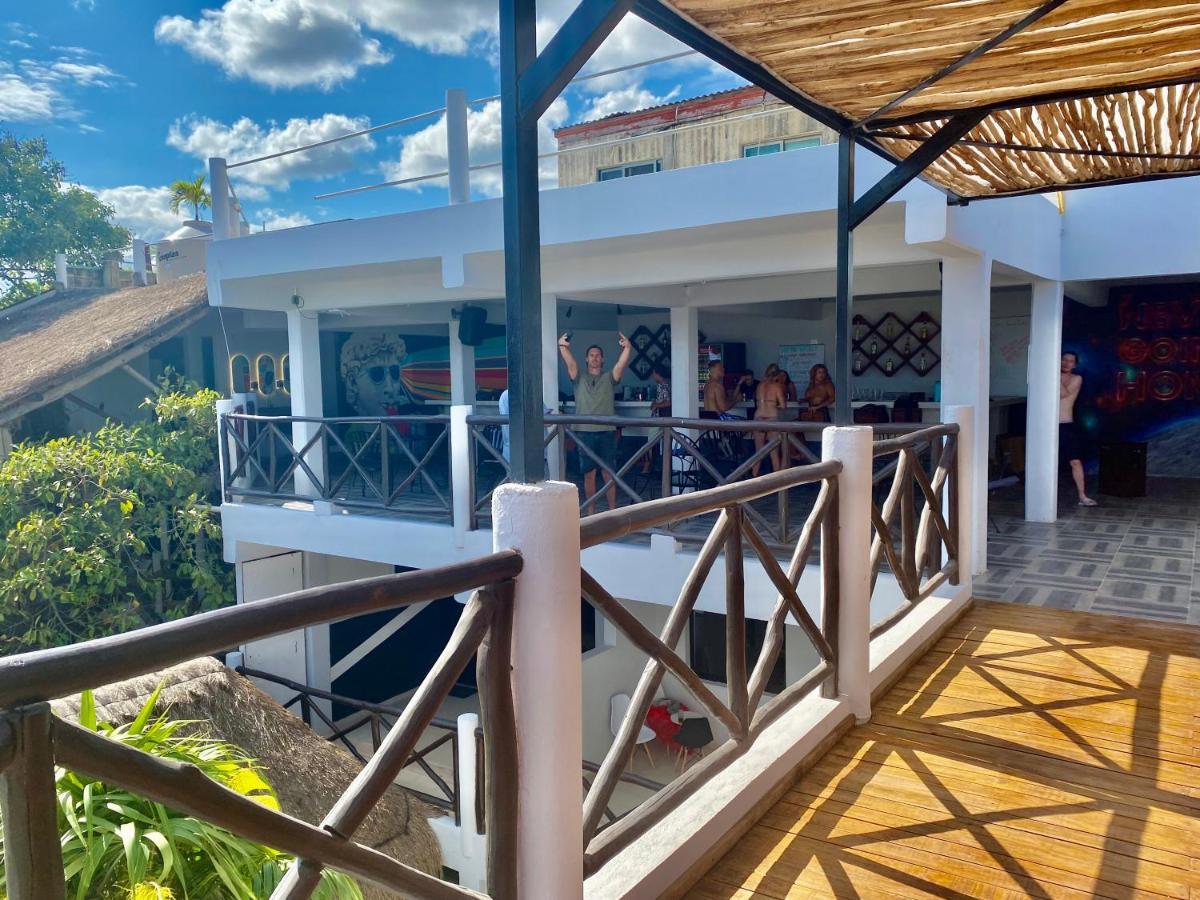 Why Not Rooftop Party Hostel Playa del Carmen Exterior photo