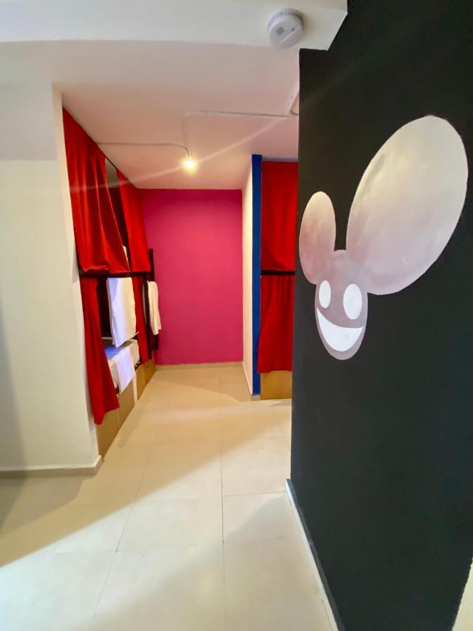 Why Not Rooftop Party Hostel Playa del Carmen Exterior photo